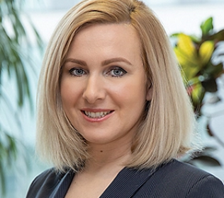 Zuzana Kostiviarová